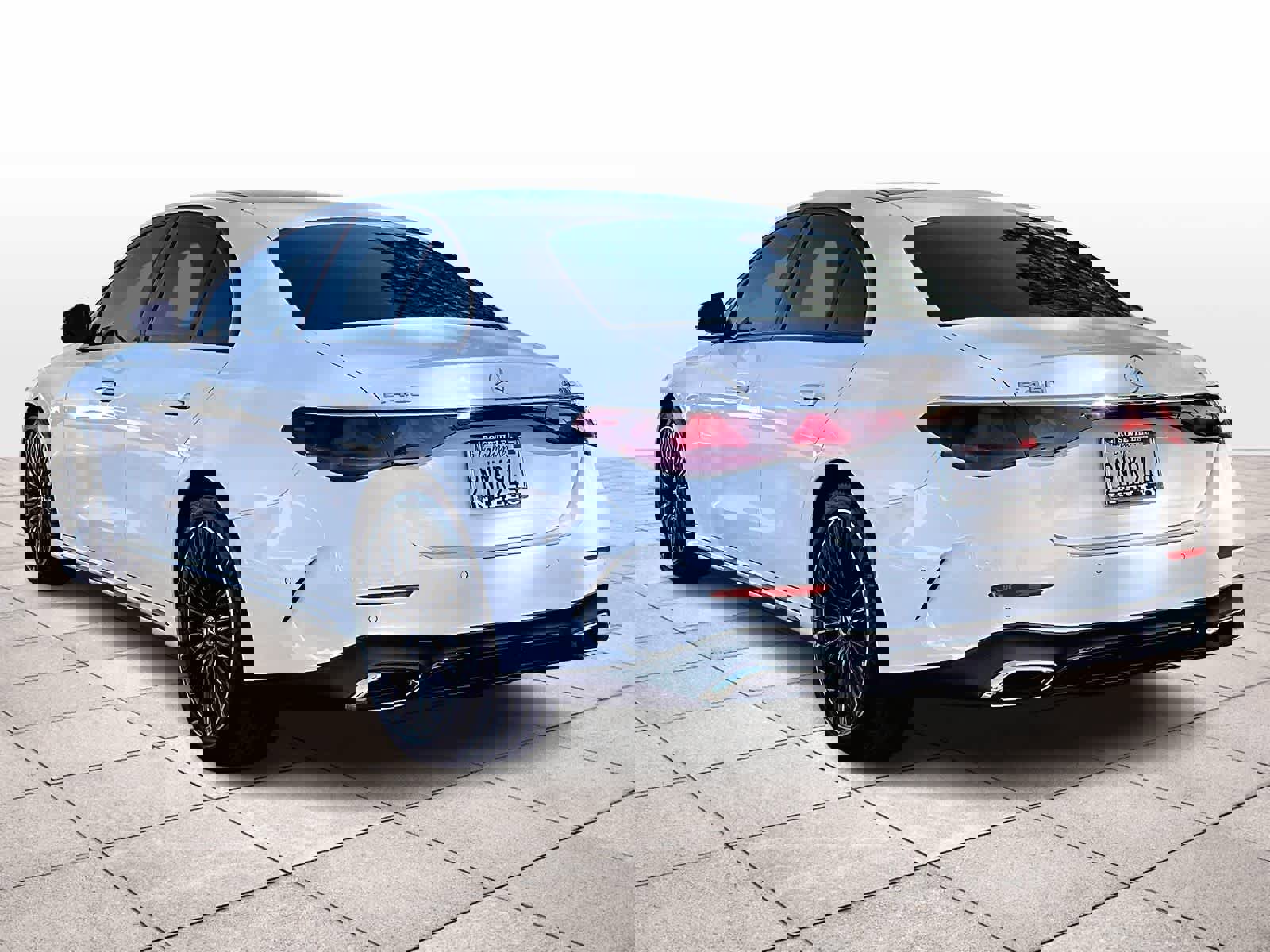 Used 2024 Mercedes-Benz E 450 4MATIC Sedan image 12