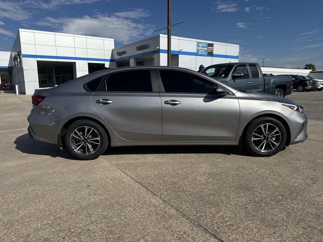 Used 2023 Kia Forte LXS image 6