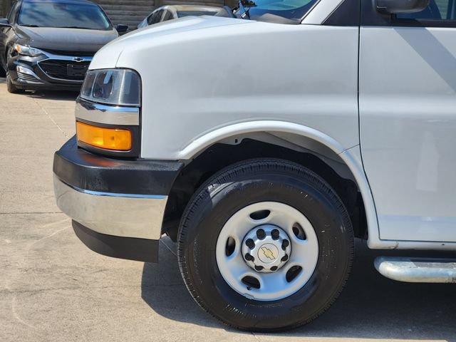Used 2025 Chevrolet Express 2500 w/ Driver Convenience Package RWD image 14
