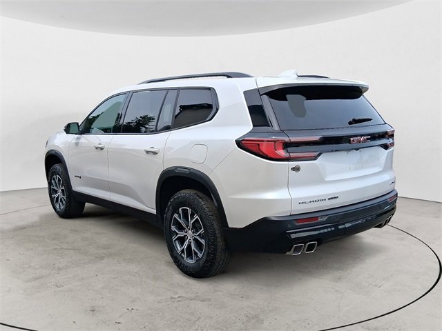 Used 2024 GMC Acadia AT4 image 3