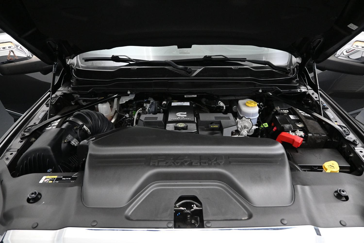Used 2024 RAM 2500 Limited AWD/4WD image 8