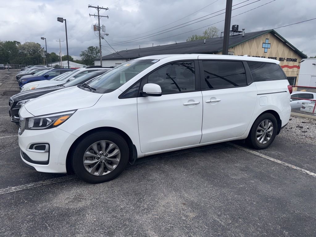 Used 2021 Kia Sedona LX FWD image 2