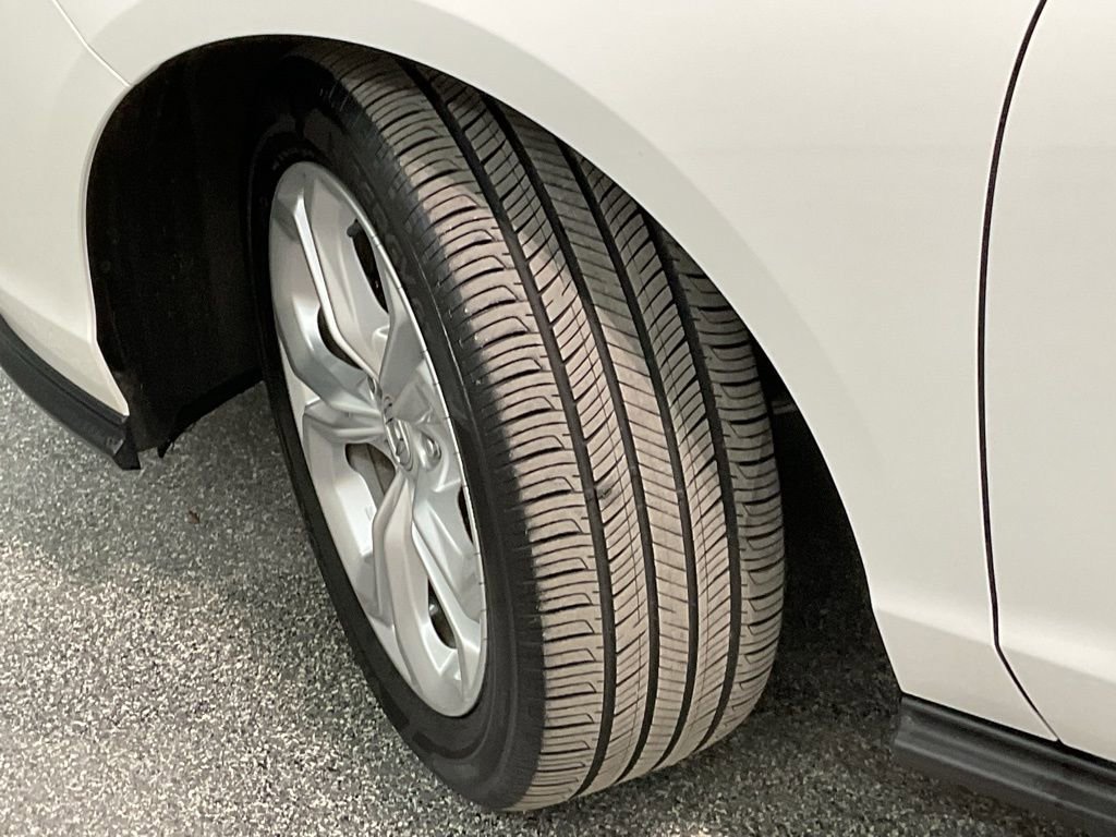 Certified 2024 Honda Accord LX image 33