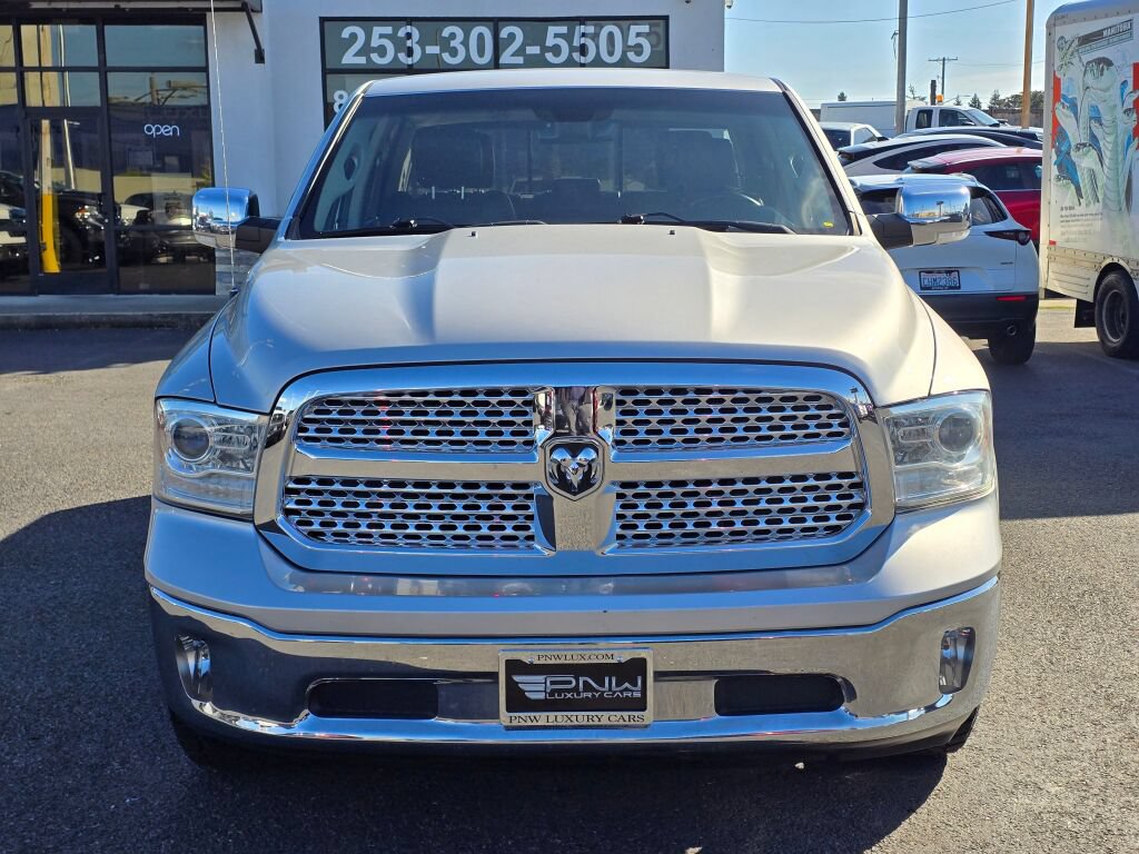Used 2017 RAM 1500 Laramie AWD/4WD image 3