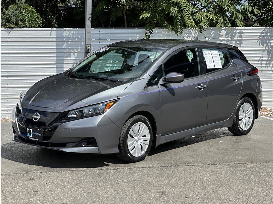 Used 2025 Nissan Leaf S FWD image 6