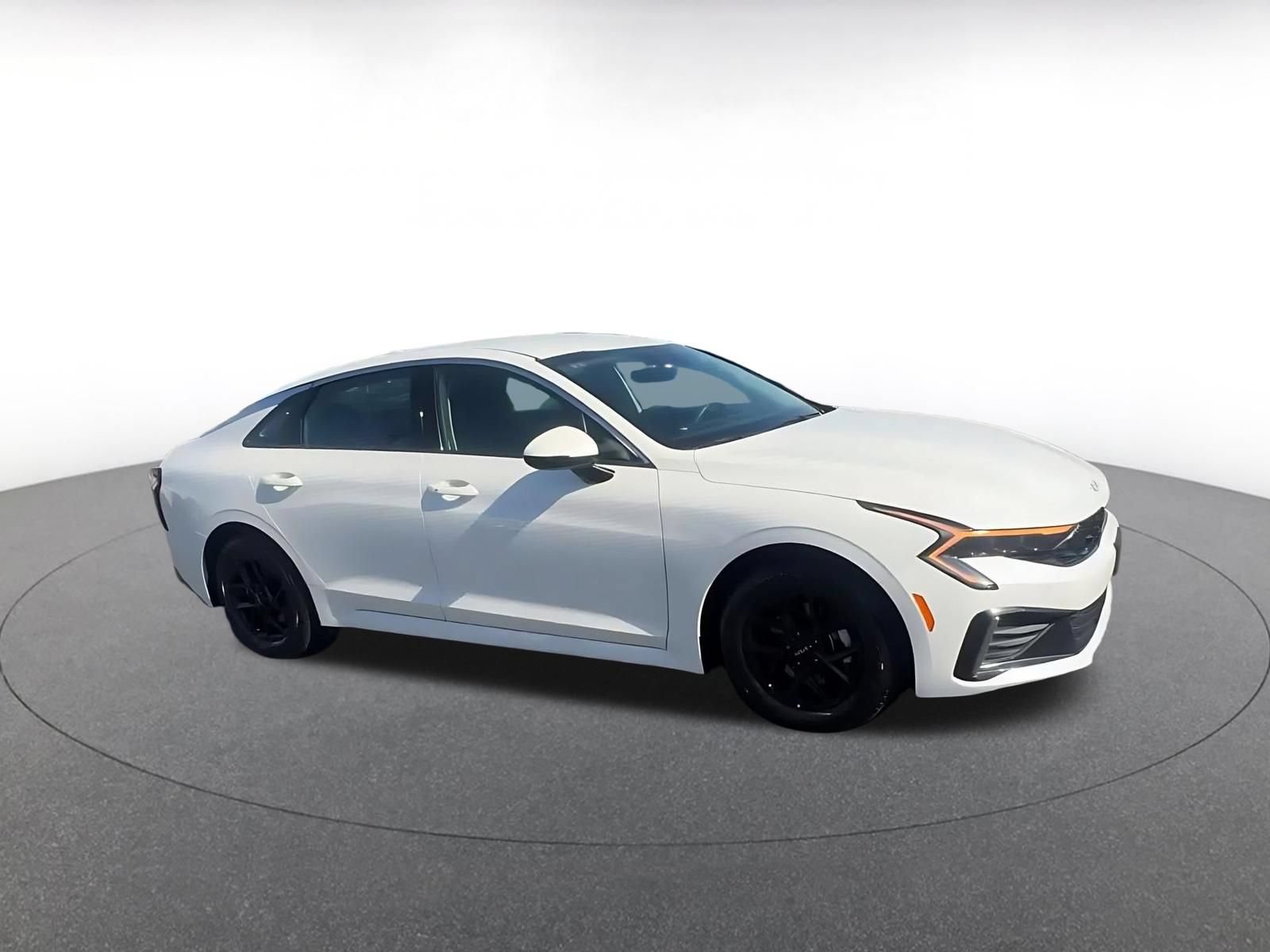 Used 2025 Kia K5 LXS FWD image 2