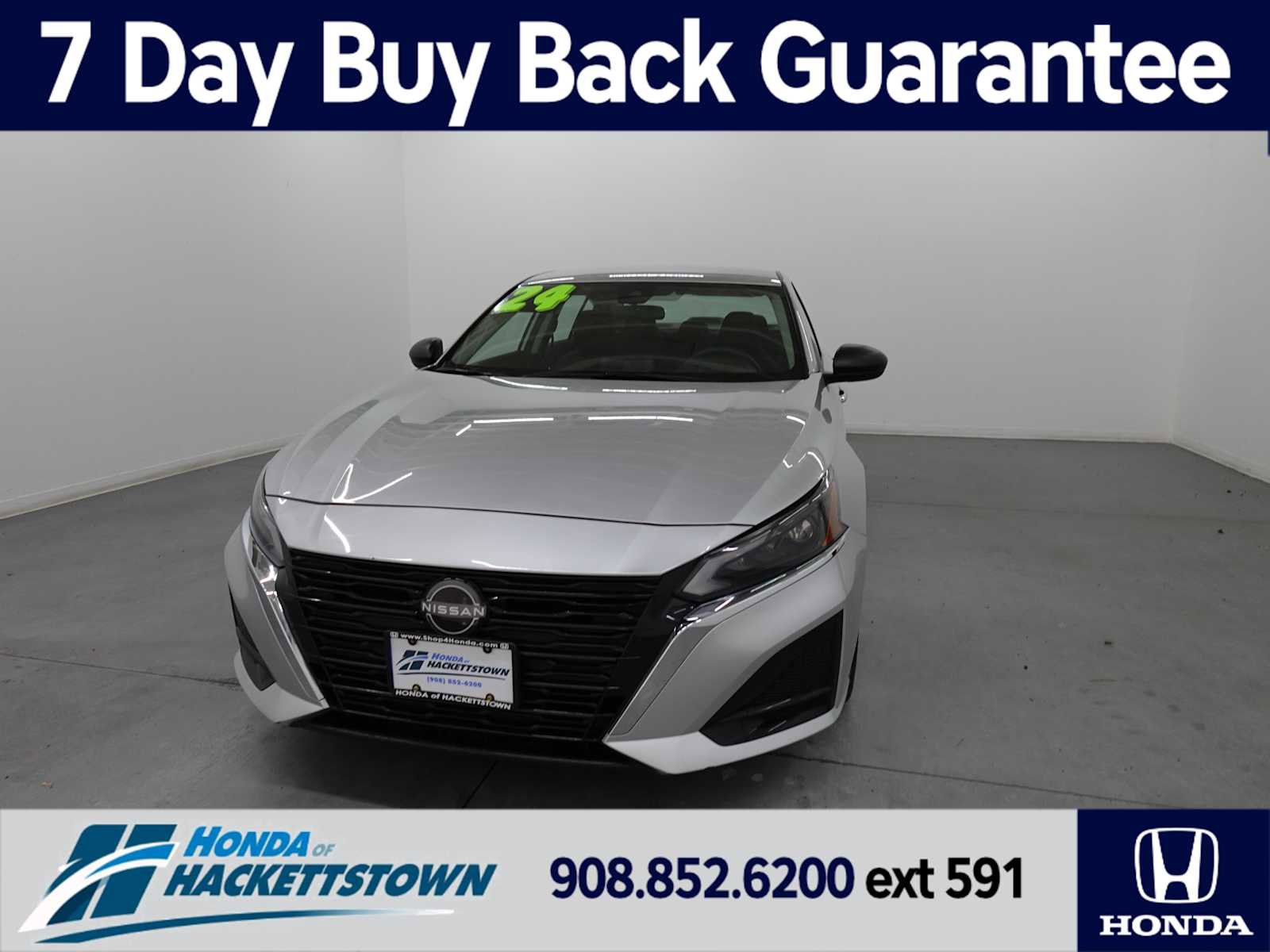 Used 2024 Nissan Altima 2.5 SV image 1