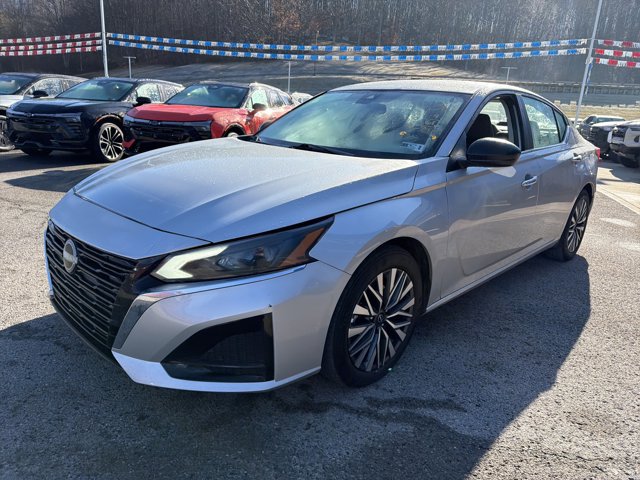 Used 2025 Nissan Altima 2.5 SV image 10