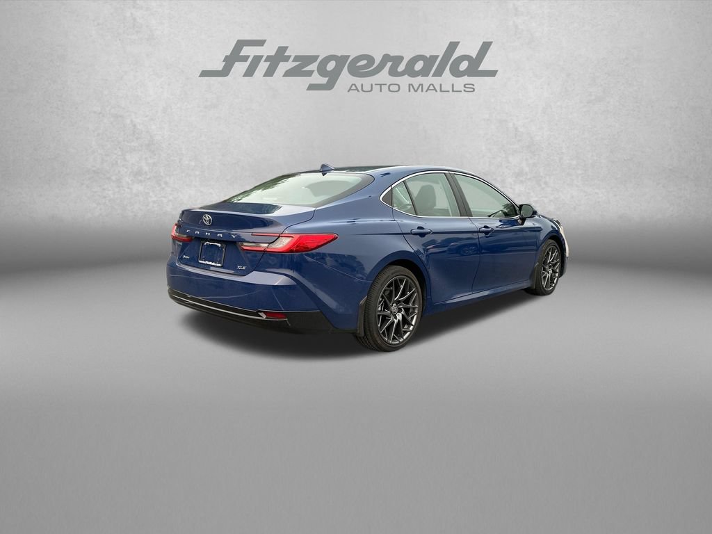 Used 2025 Toyota Camry XLE FWD image 8