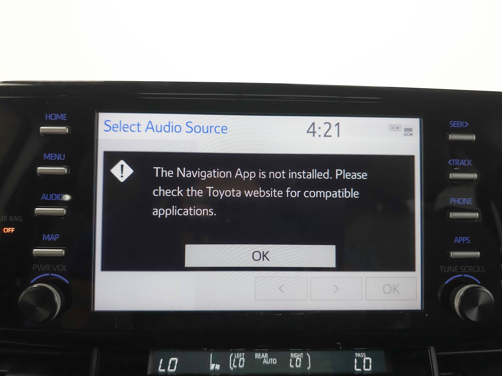 Certified 2024 Toyota Sienna XLE FWD image 8