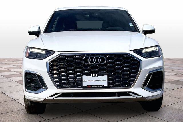 Used 2022 Audi Q5 2.0T Premium w/ Convenience Package AWD/4WD image 3