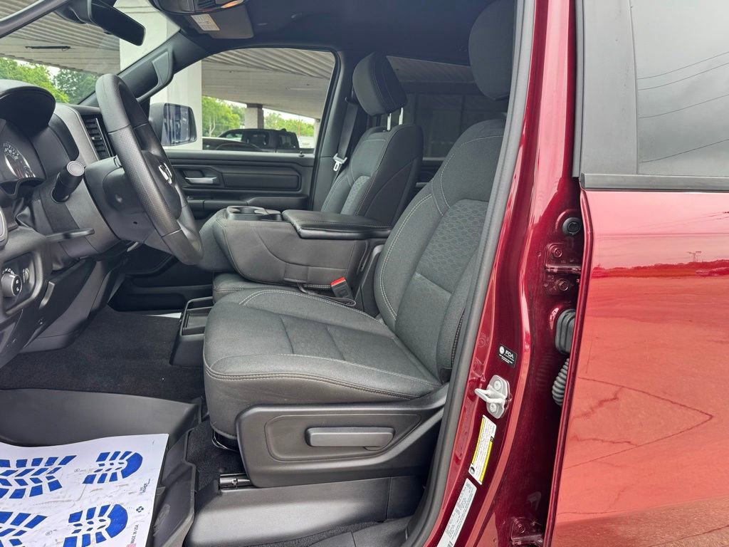 Used 2025 RAM 1500 Classic Warlock AWD/4WD image 18