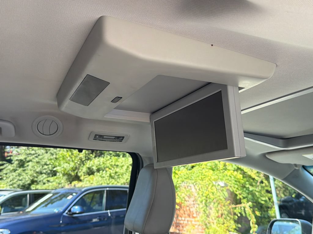 Used 2015 Toyota Sienna XLE Premium FWD image 14