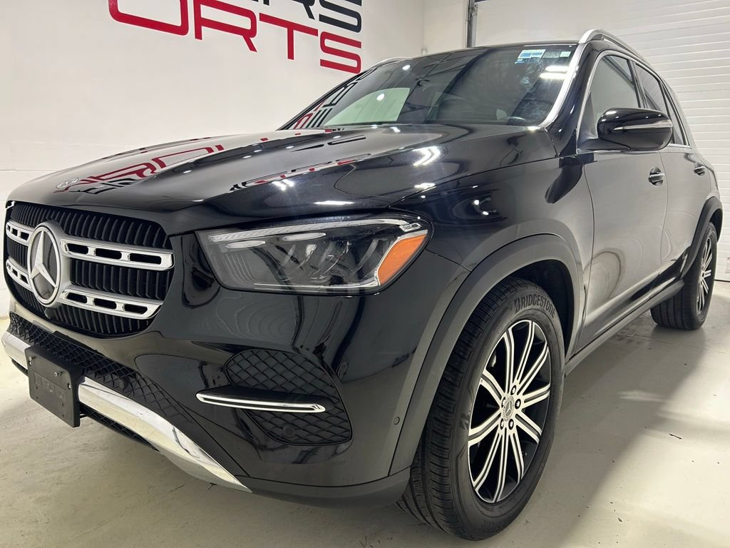 Used 2025 Mercedes-Benz GLE 450e 4MATIC image 2