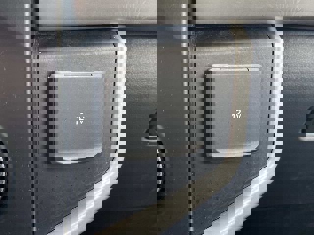 Used 2024 Ford Expedition XLT AWD/4WD image 30