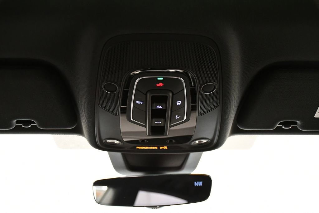 Used 2025 Audi Q8 Premium Plus image 18