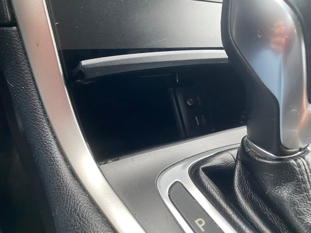 Used 2015 Ford Edge SEL image 33