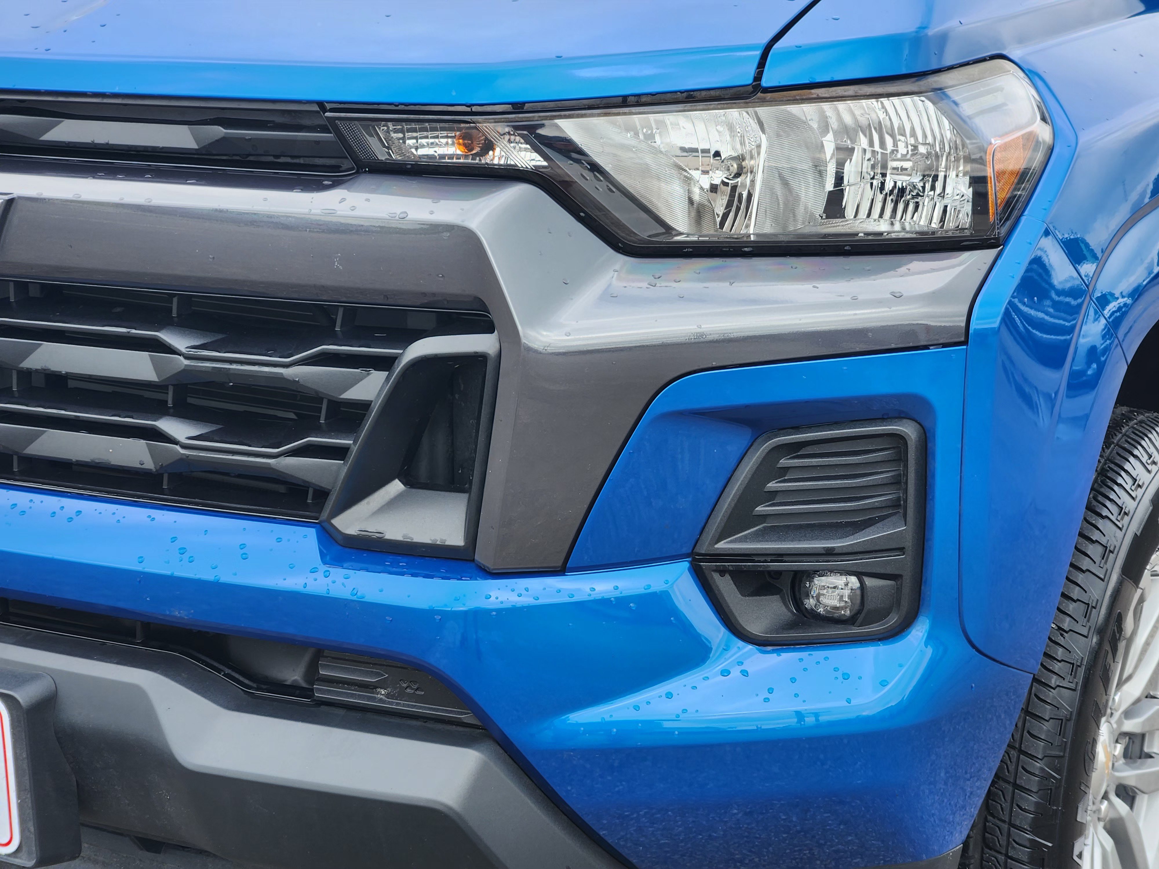 Used 2024 Chevrolet Colorado LT w/ LT Convenience Package II RWD image 8