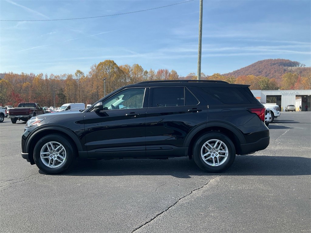 New 2026 Ford Explorer Active w/ Active Comfort Package image 8