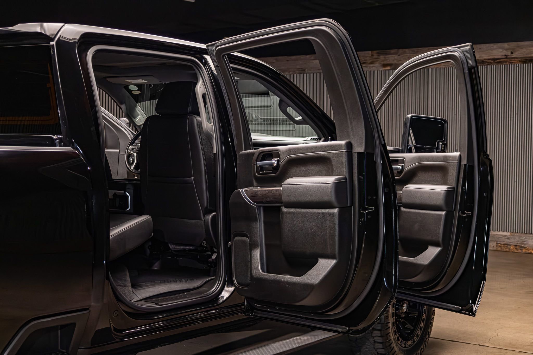 Used 2022 Chevrolet Silverado 2500 LTZ w/ LTZ Convenience Package AWD/4WD image 30