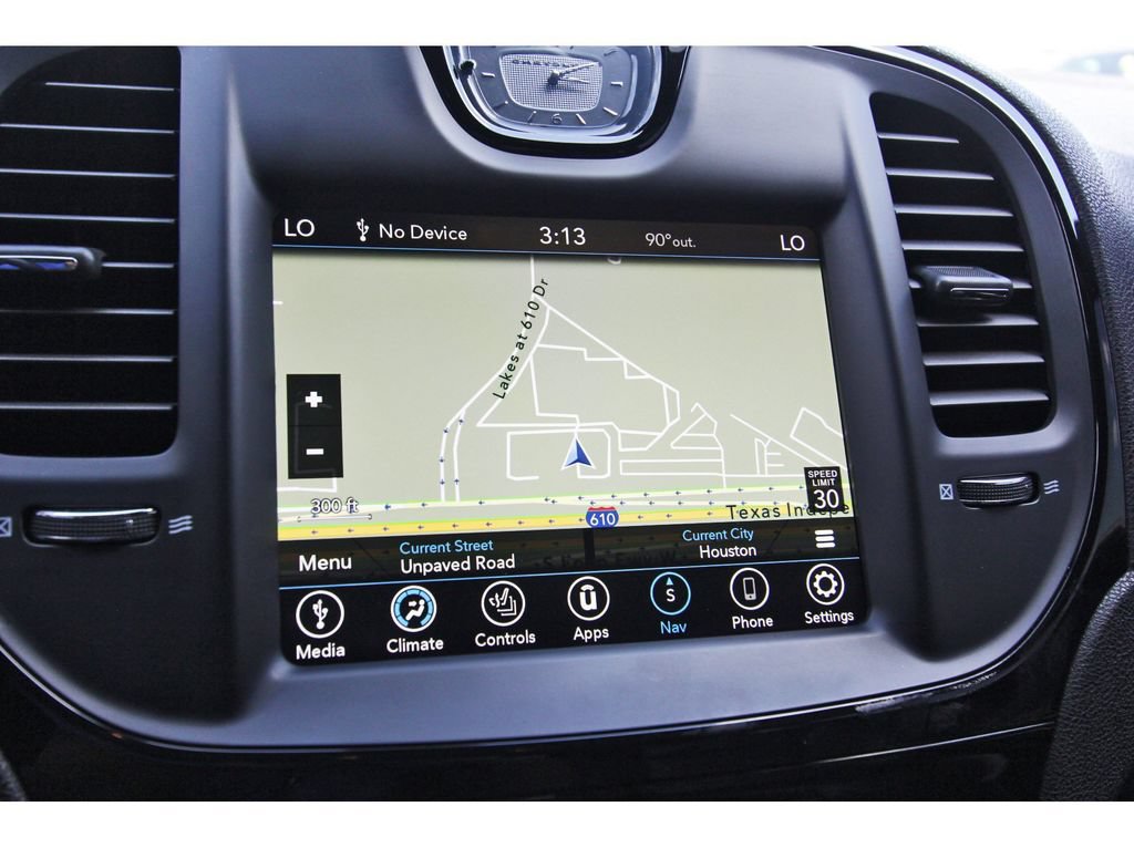 Used 2022 Chrysler 300 S w/ Comfort Group RWD image 22