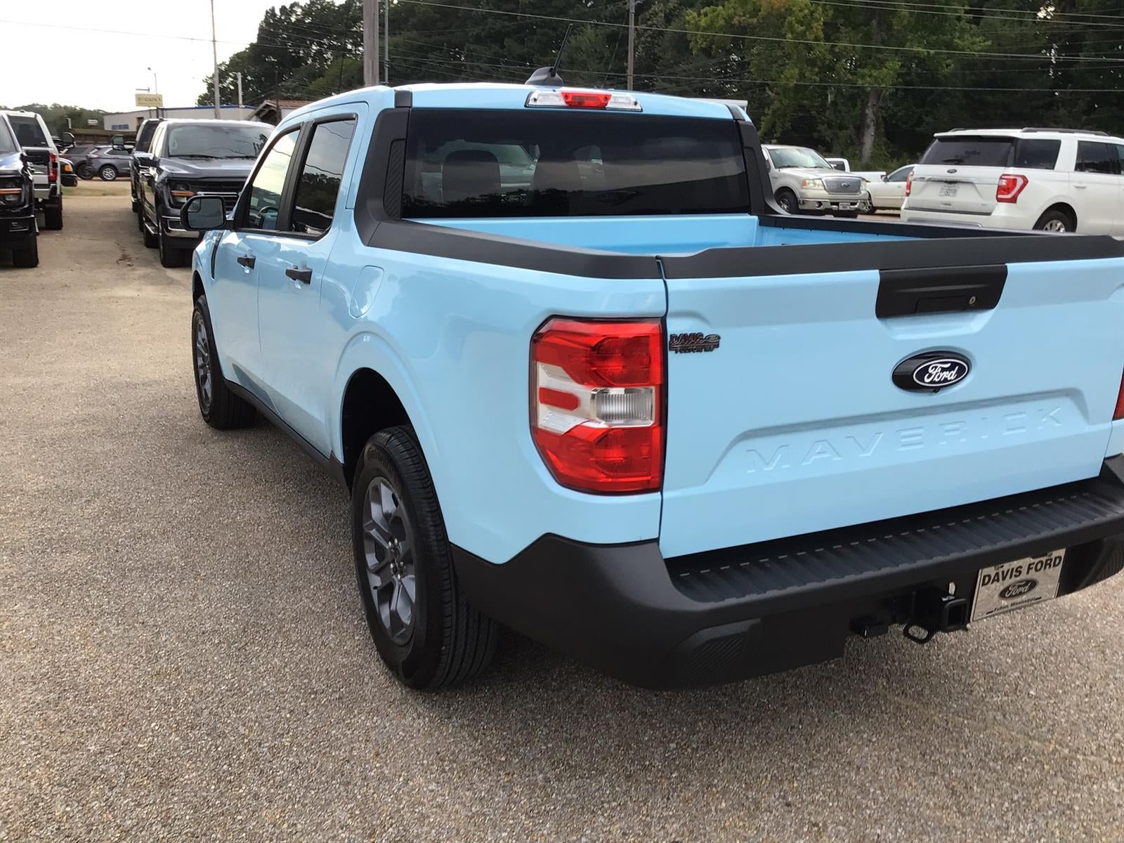 New 2026 Ford Maverick XLT w/ XLT Luxury Package FWD image 14