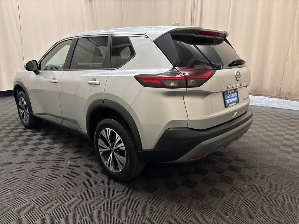 Used 2023 Nissan Rogue SV image 7