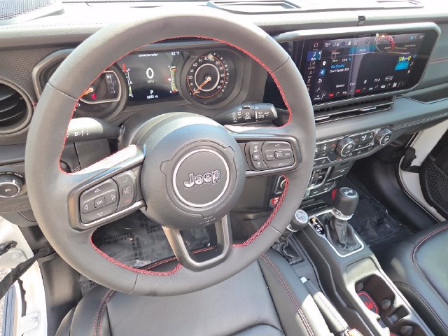 Used 2024 Jeep Wrangler Unlimited Rubicon AWD/4WD image 42