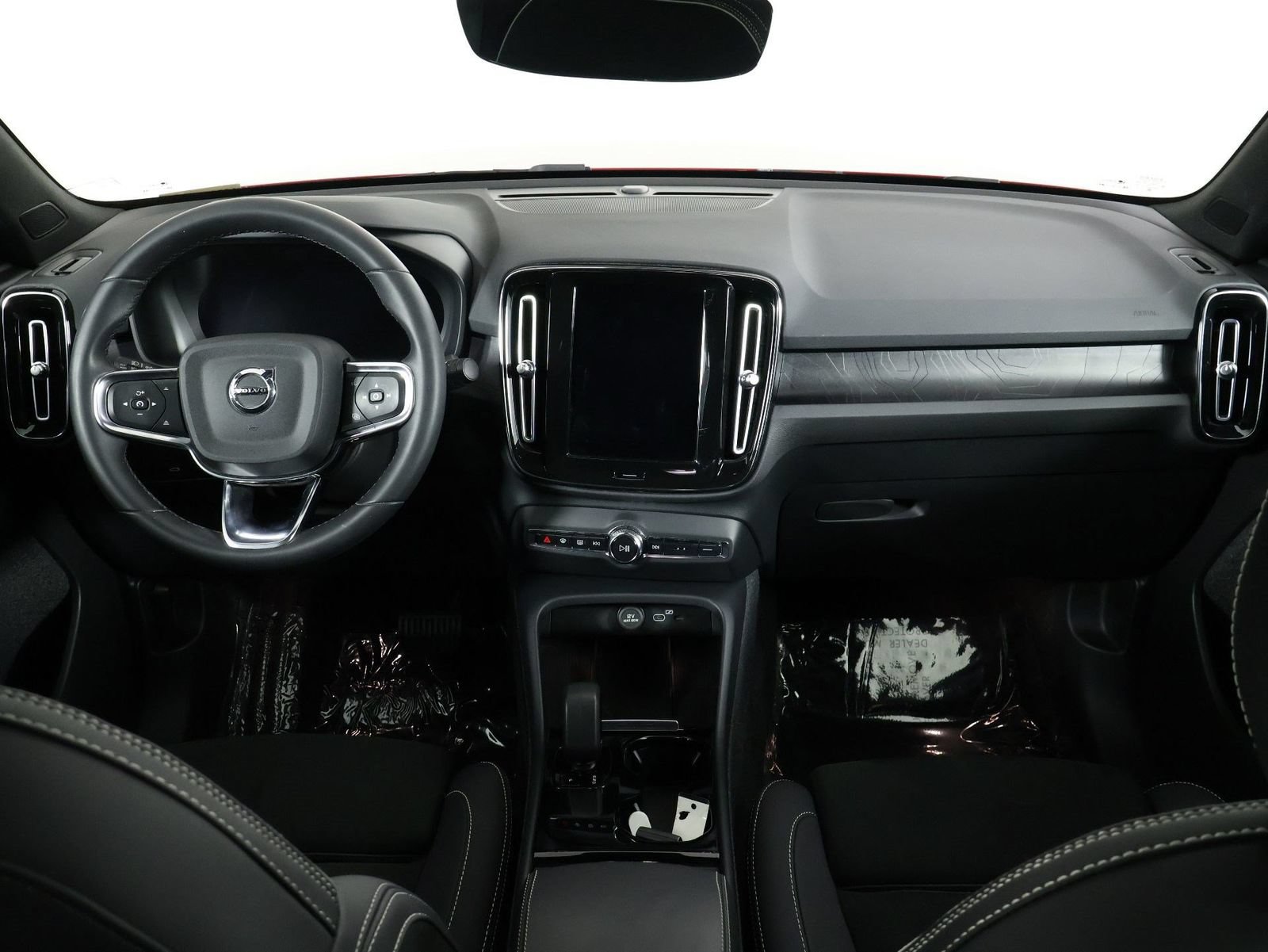 Used 2023 Volvo XC60 T8 Plus AWD/4WD image 7