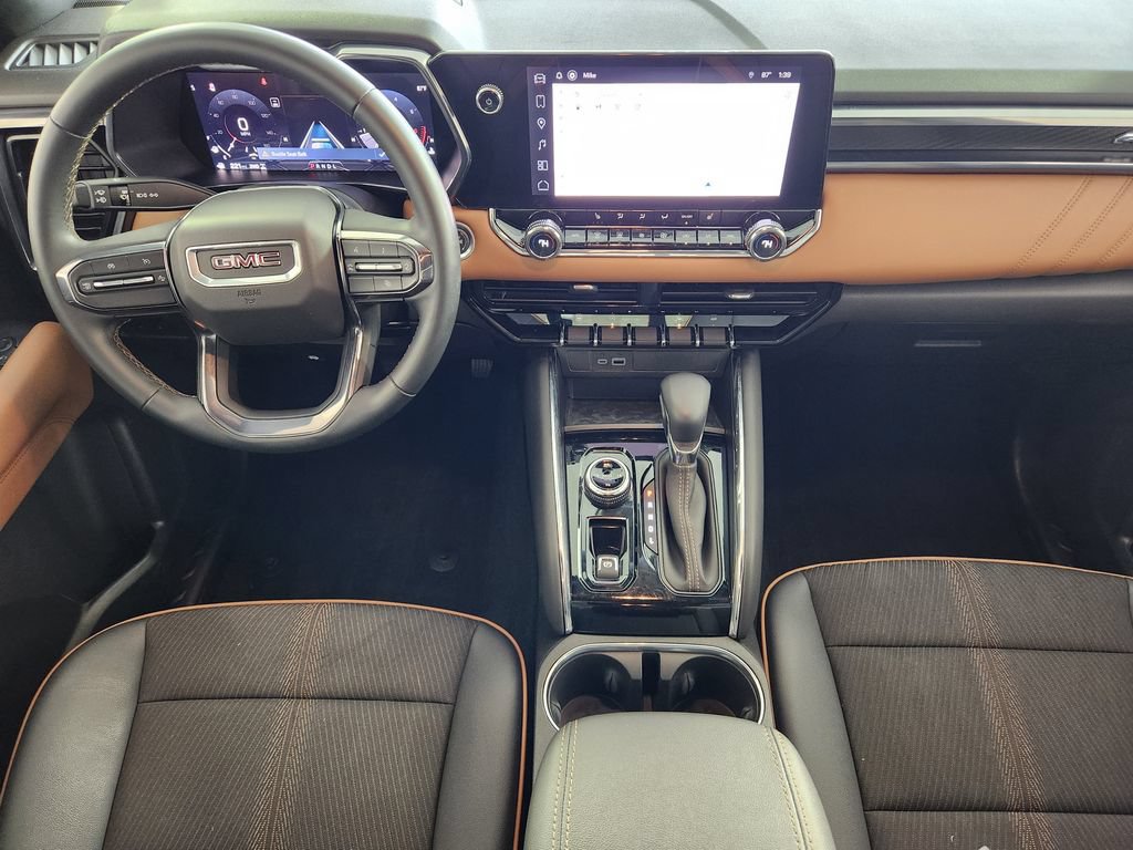 Used 2024 GMC Canyon AT4 w/ Technology Package AWD/4WD image 15