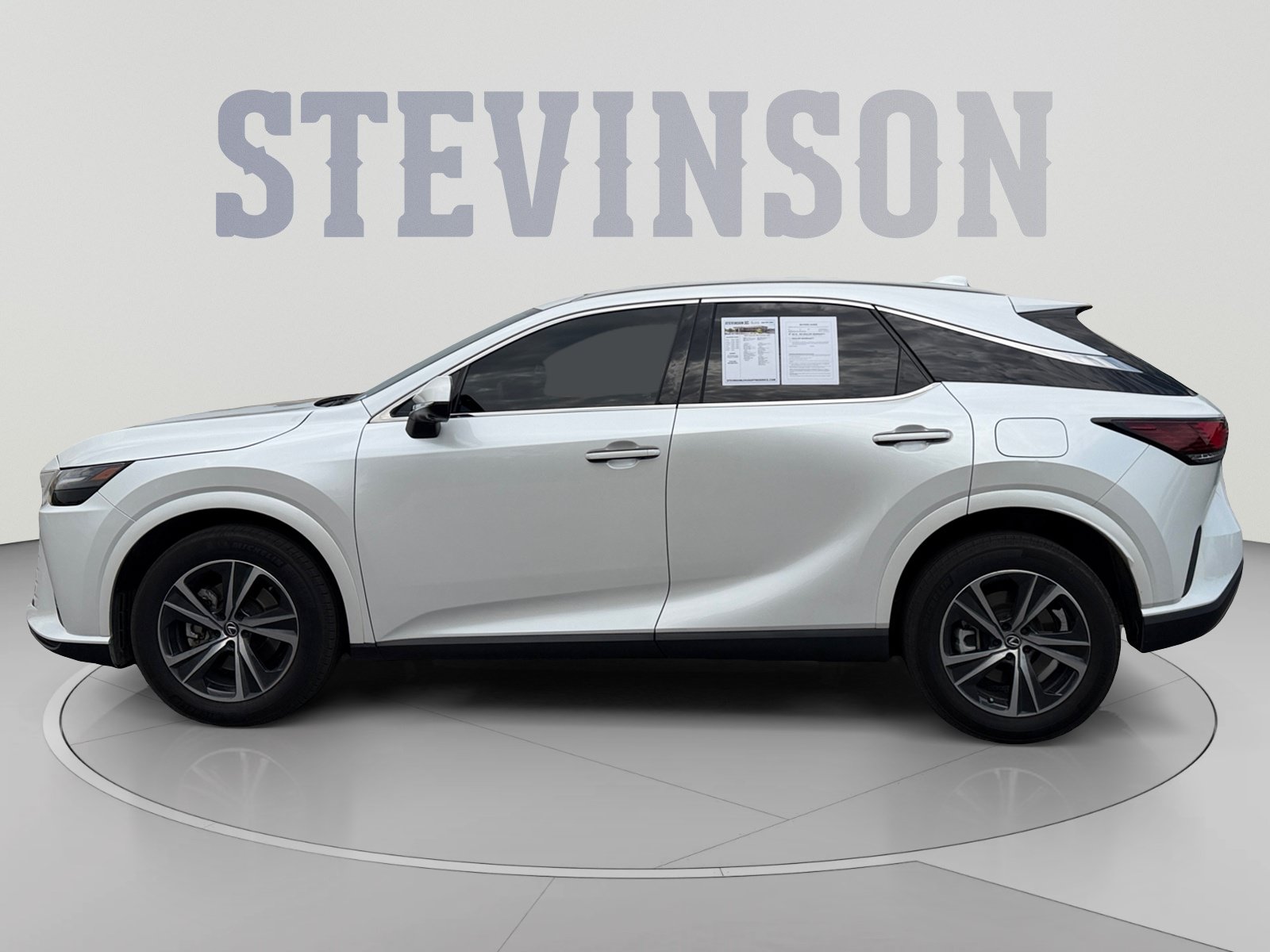 Used 2024 Lexus RX 350 Premium w/ Convenience Package AWD/4WD image 2