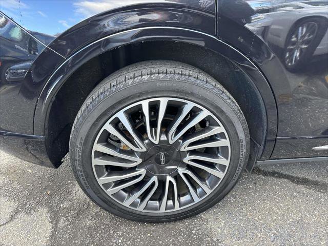 Used 2022 Lincoln Corsair AWD w/ Equipment Group 101A image 10