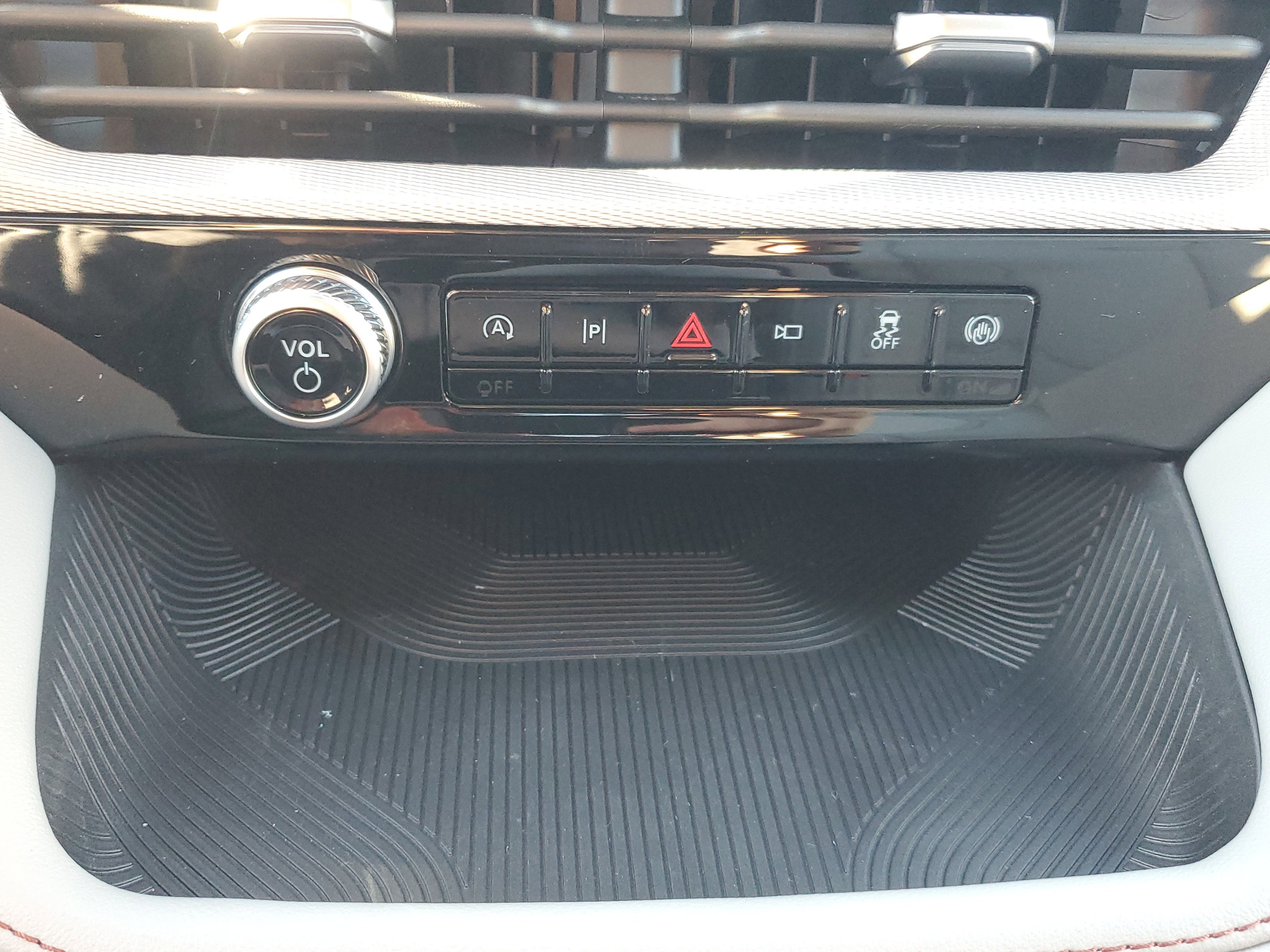 New 2026 Ford Explorer Active image 31