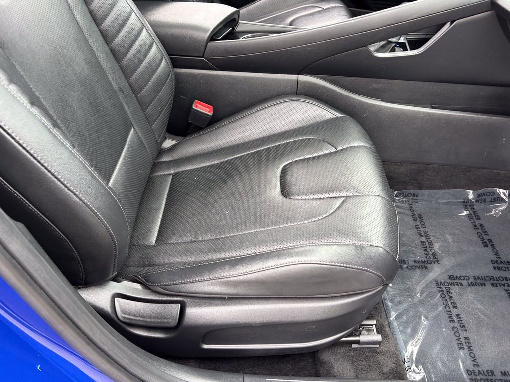 Used 2025 Hyundai Elantra Limited image 38