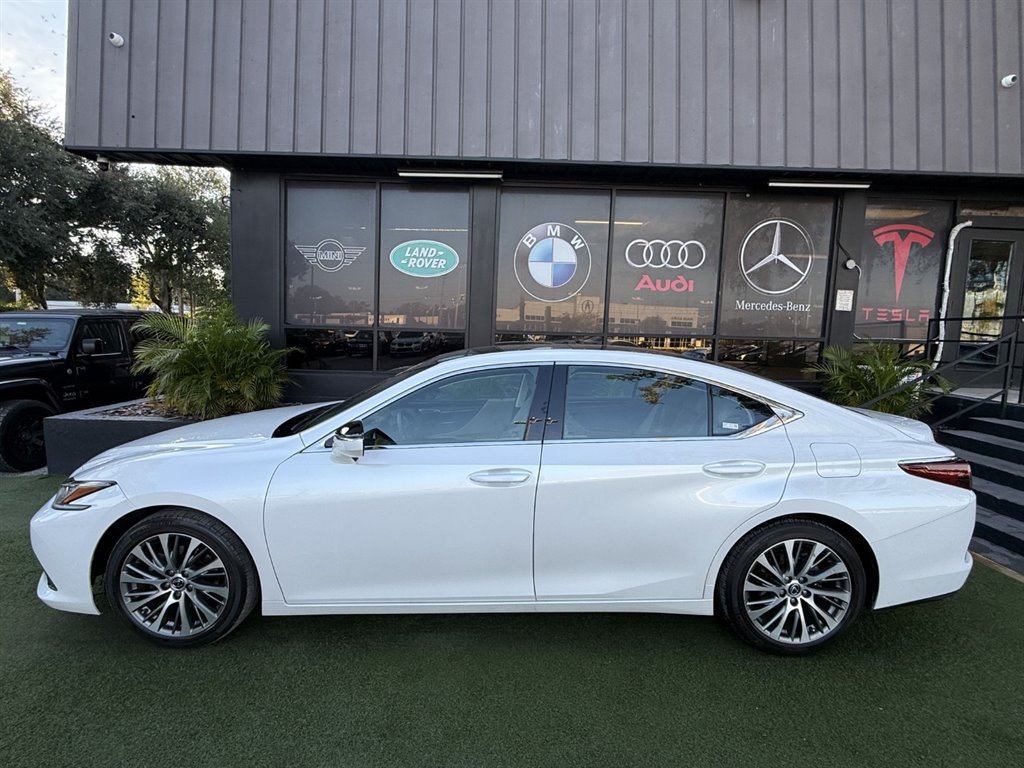 Used 2020 Lexus ES 350 w/ Premium Package FWD image 7