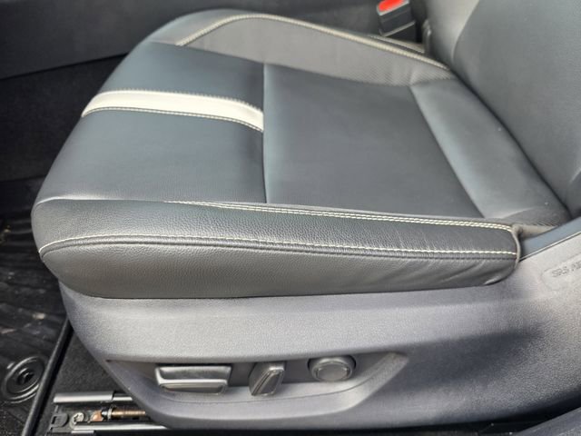 Used 2025 Toyota Camry SE image 17