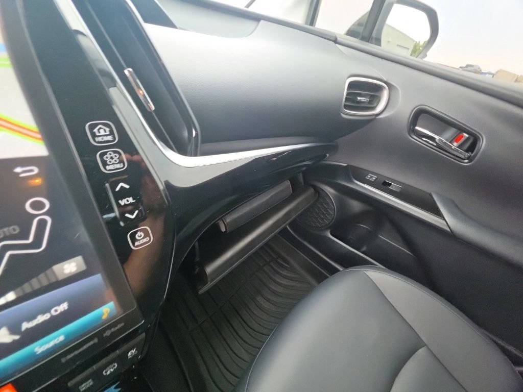 Used 2021 Toyota Prius Prime Limited w/ Carpet Mat Package (TMS) FWD image 23