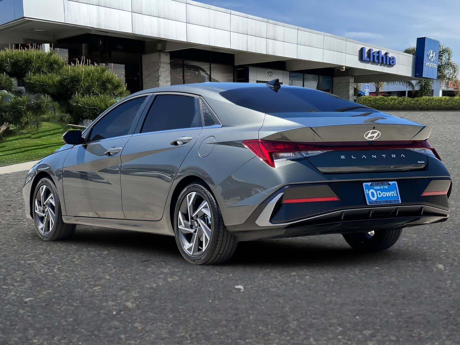 Certified 2026 Hyundai Elantra Limited FWD image 7