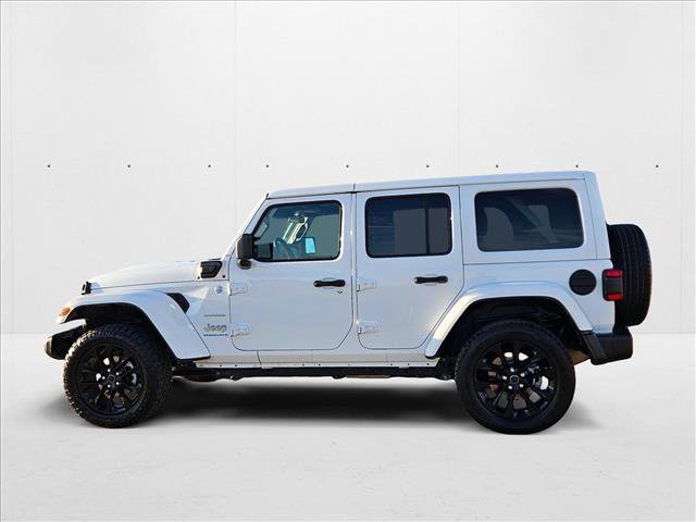 Used 2024 Jeep Wrangler Sahara image 9