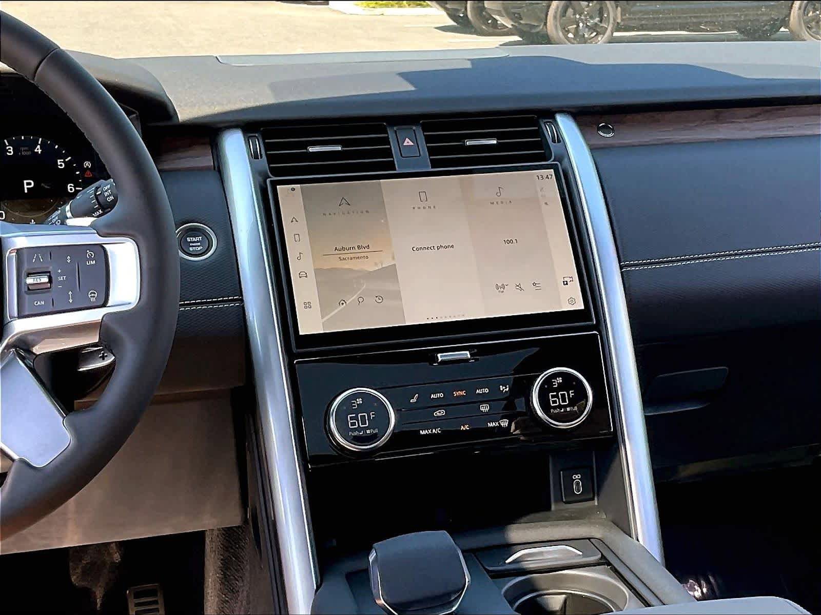 New 2026 Land Rover Discovery Dynamic SE AWD/4WD image 9