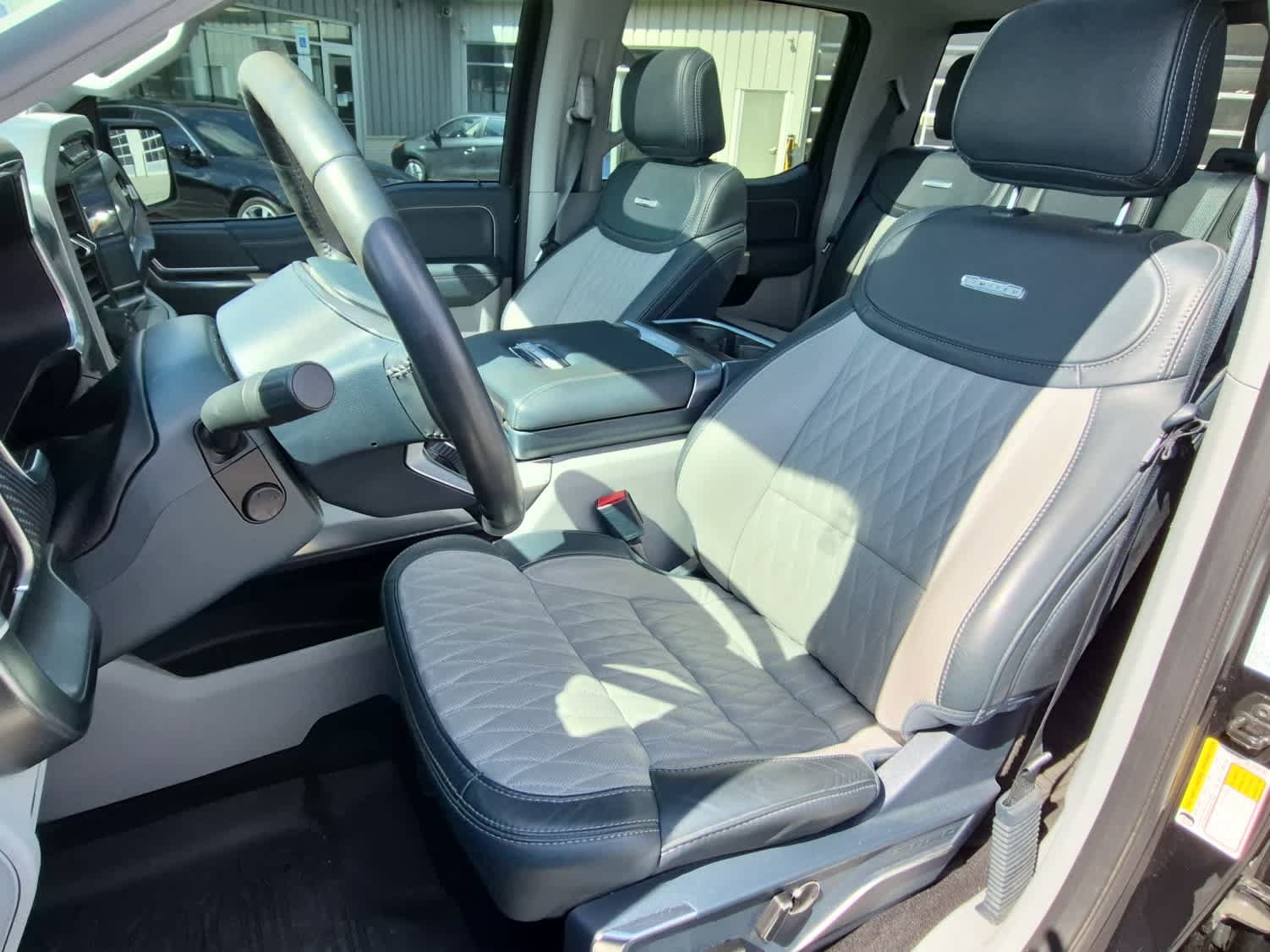 Used 2023 Ford F150 Limited AWD/4WD image 11