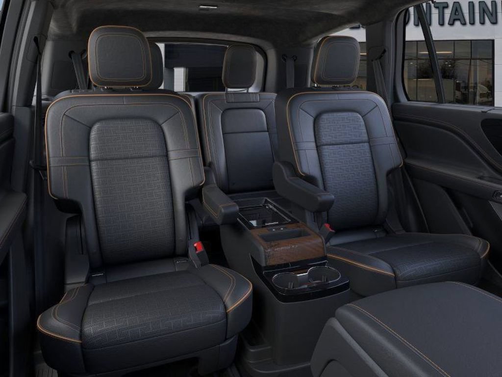 New 2025 Lincoln Aviator Black Label w/ Jet Appearance Package AWD/4WD image 11