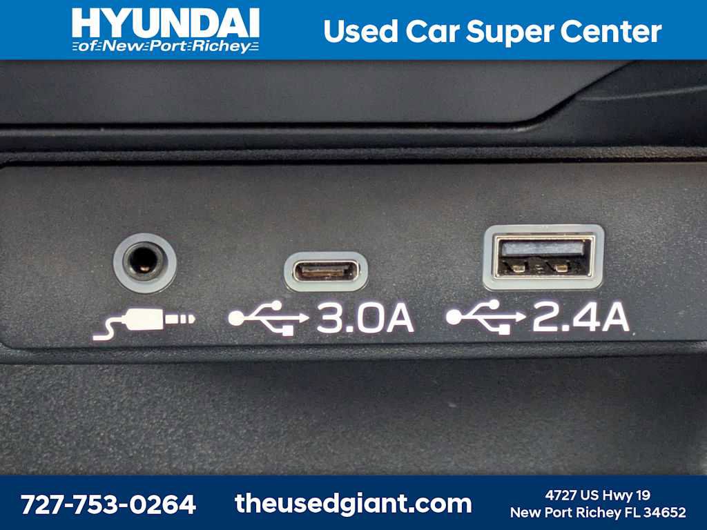Used 2025 Subaru Crosstrek 2.0i Premium image 28