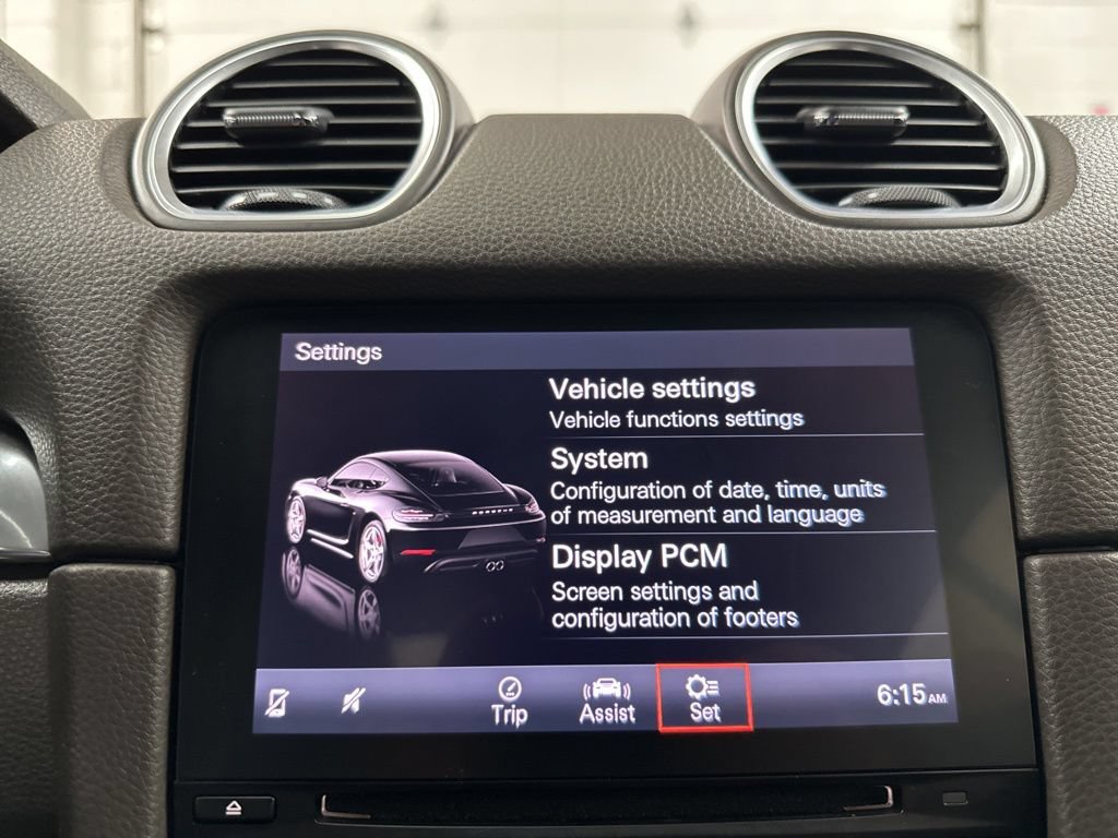Used 2019 Porsche 718 Cayman RWD image 27