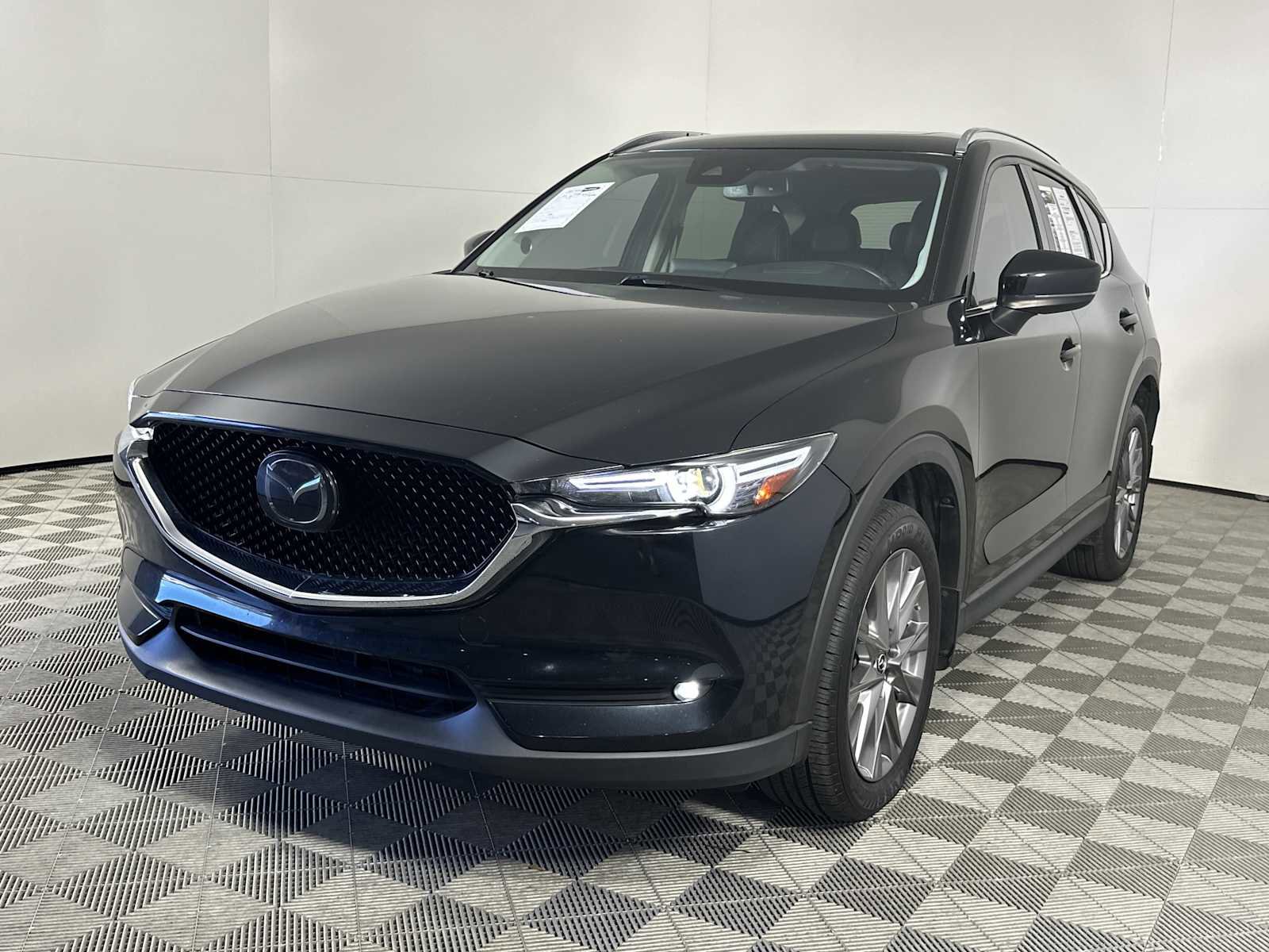 Used 2020 MAZDA CX-5 Grand Touring w/ GT Premium Package image 4