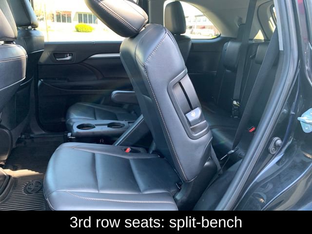 Used 2019 Toyota Highlander XLE image 28