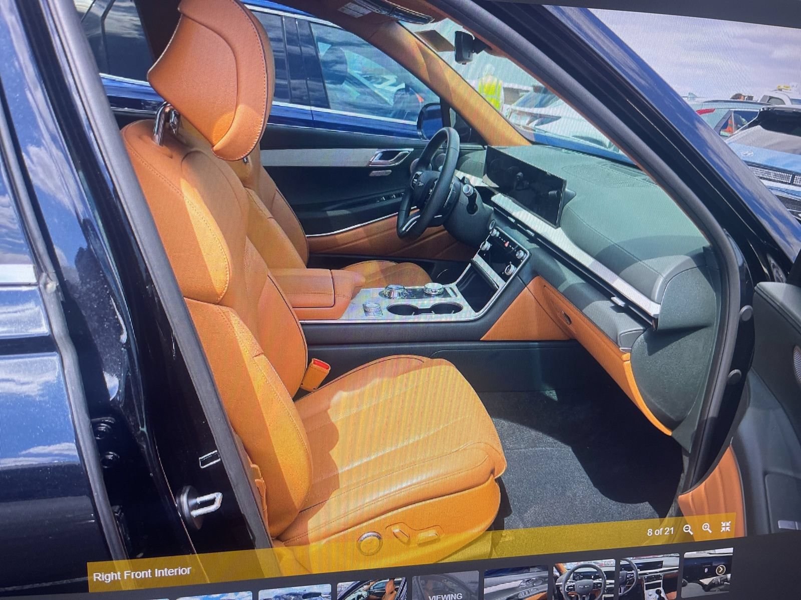 Certified 2025 Genesis GV80 2.5T Prestige AWD/4WD image 7