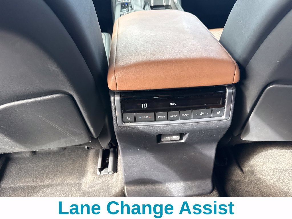 Used 2024 Lexus GX 550 w/ Cold Area Package AWD/4WD image 11