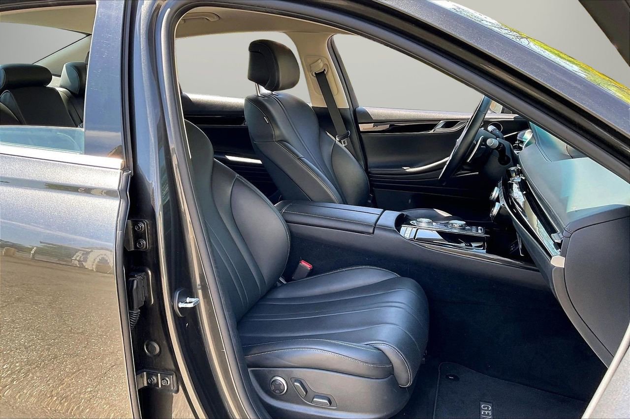 Used 2023 Genesis G80 2.5T AWD/4WD image 24