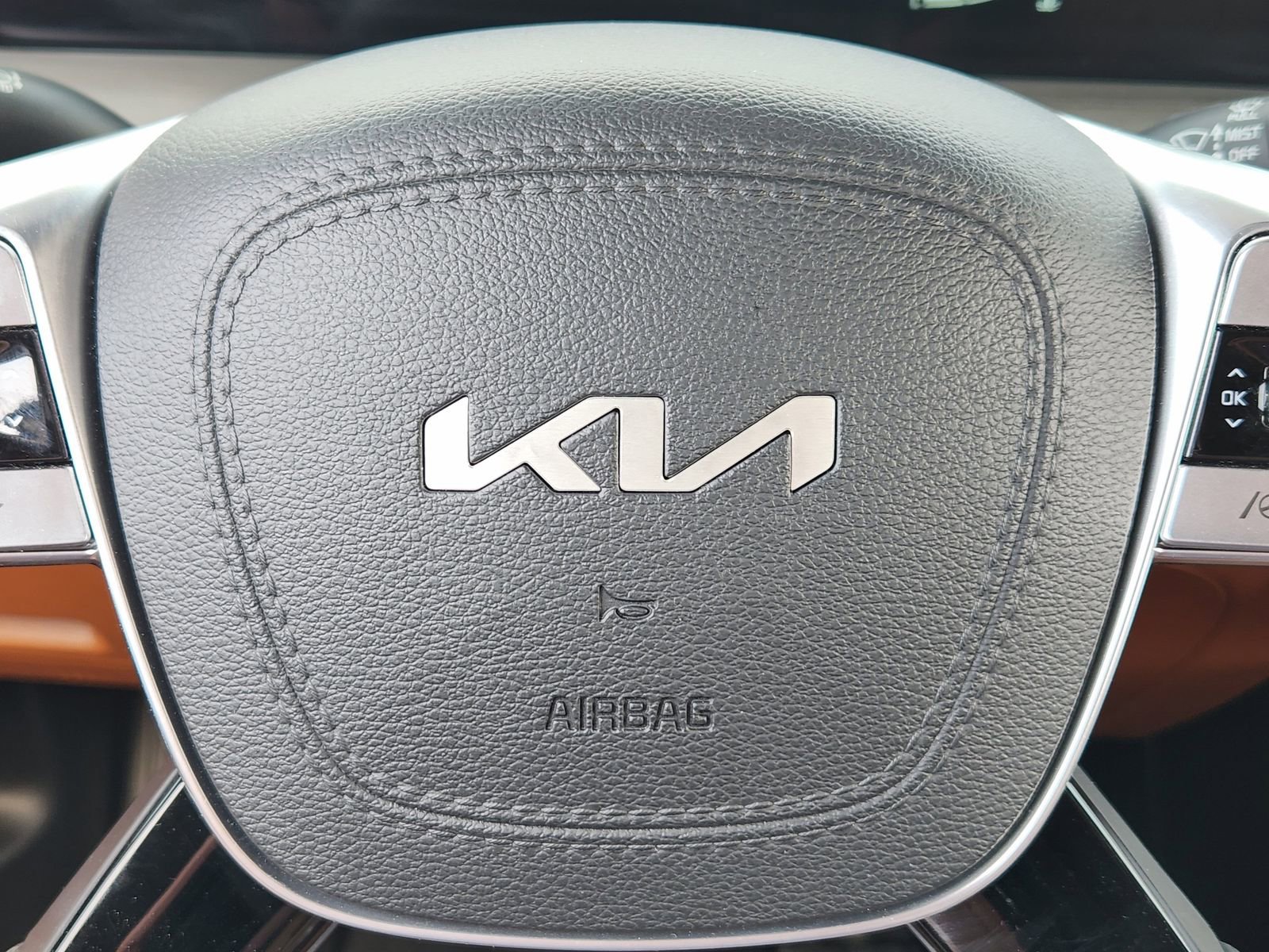 Used 2025 Kia Telluride EX X-Line image 40